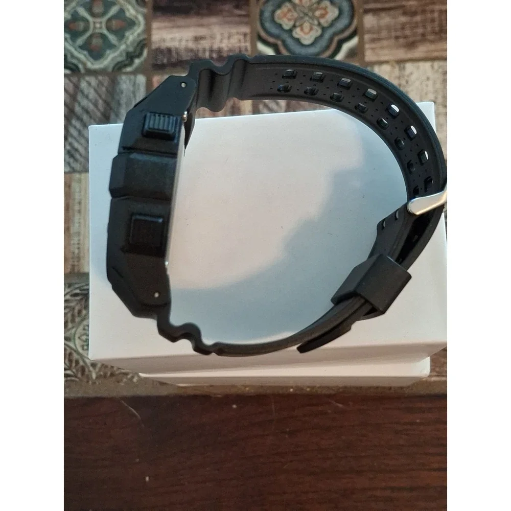 Beeasy AW03 Mens Digital Sports Watch. Alarm,stopwatch,calendar,LED Backlight.